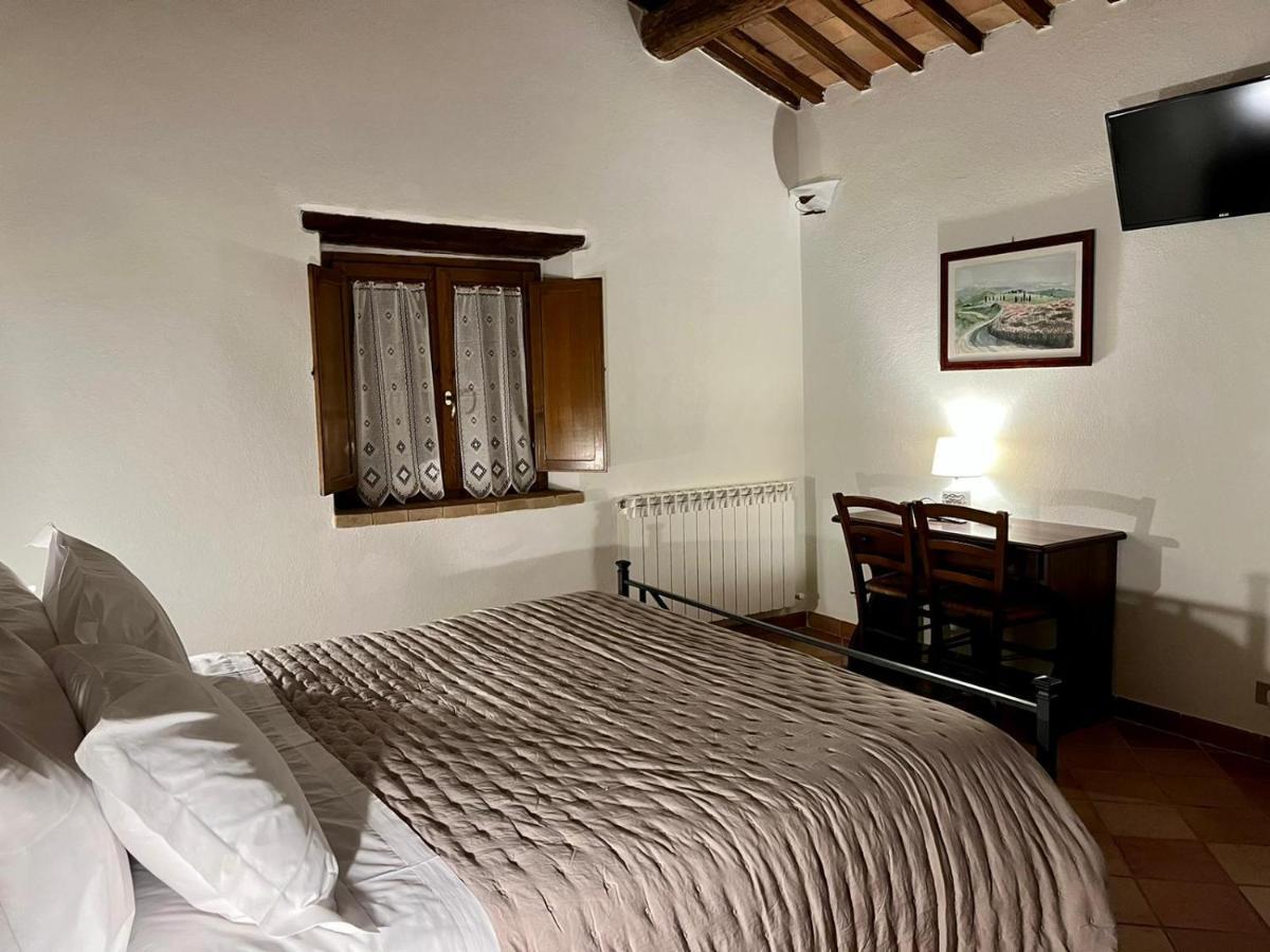 Agriturismo Le Querciole In Val D'Orcia บาโญวีโญนี ภายนอก รูปภาพ